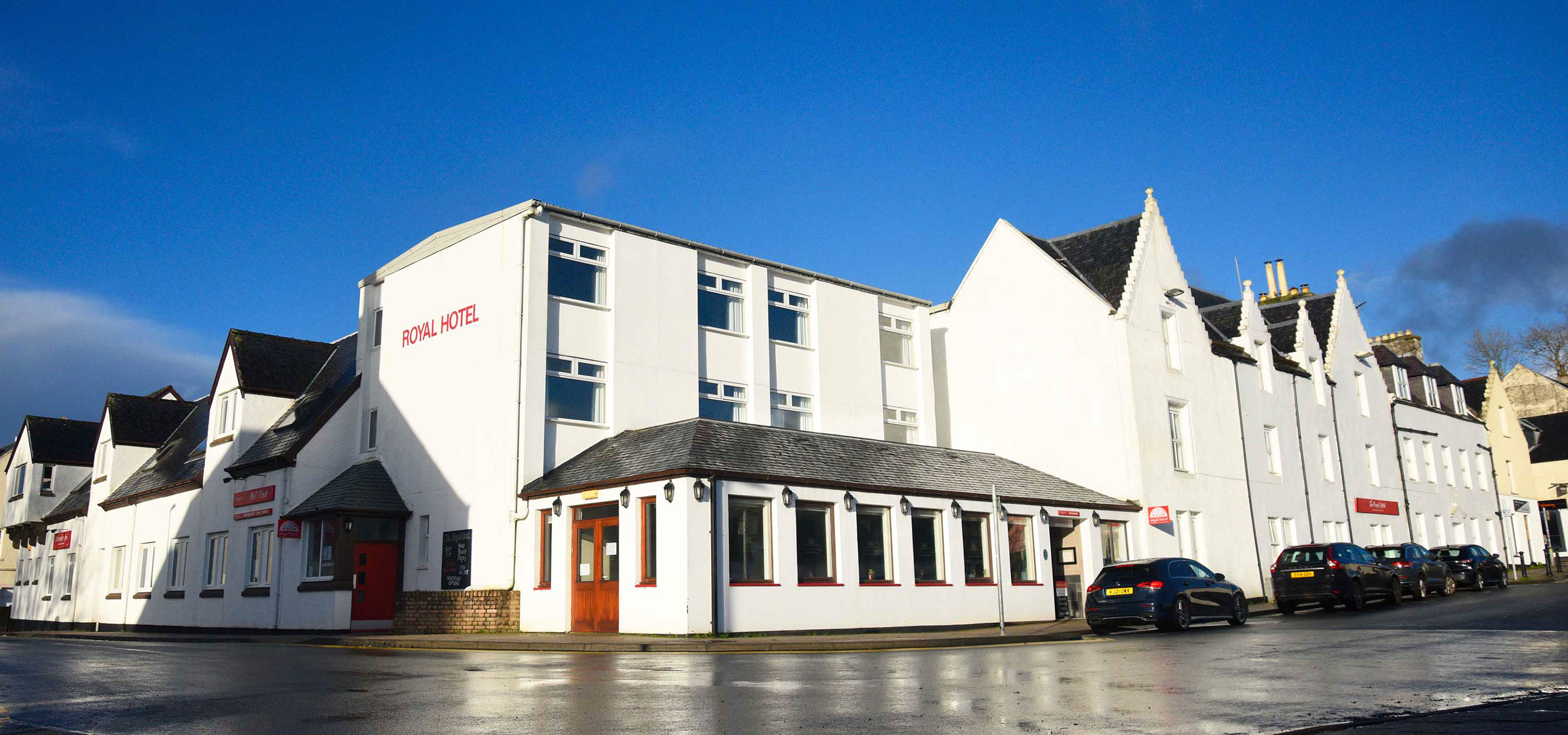The Royal Hotel in Portree with sea views offering local food and drink hotel accommodation in Portree