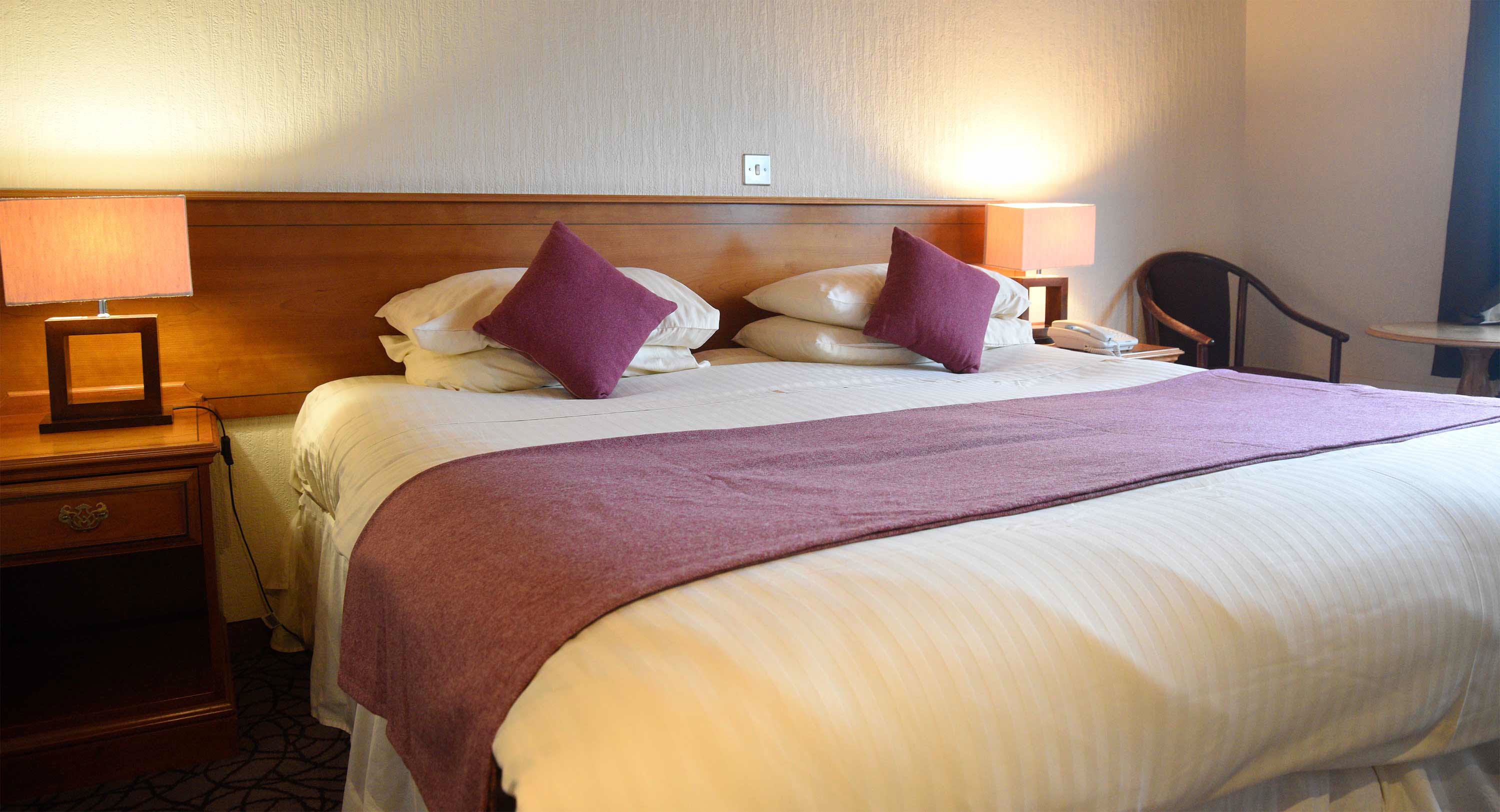 Double Room accommodation at The Royal Hotel in Portree with sea views WIFI parking internet and tea and coffee facilities